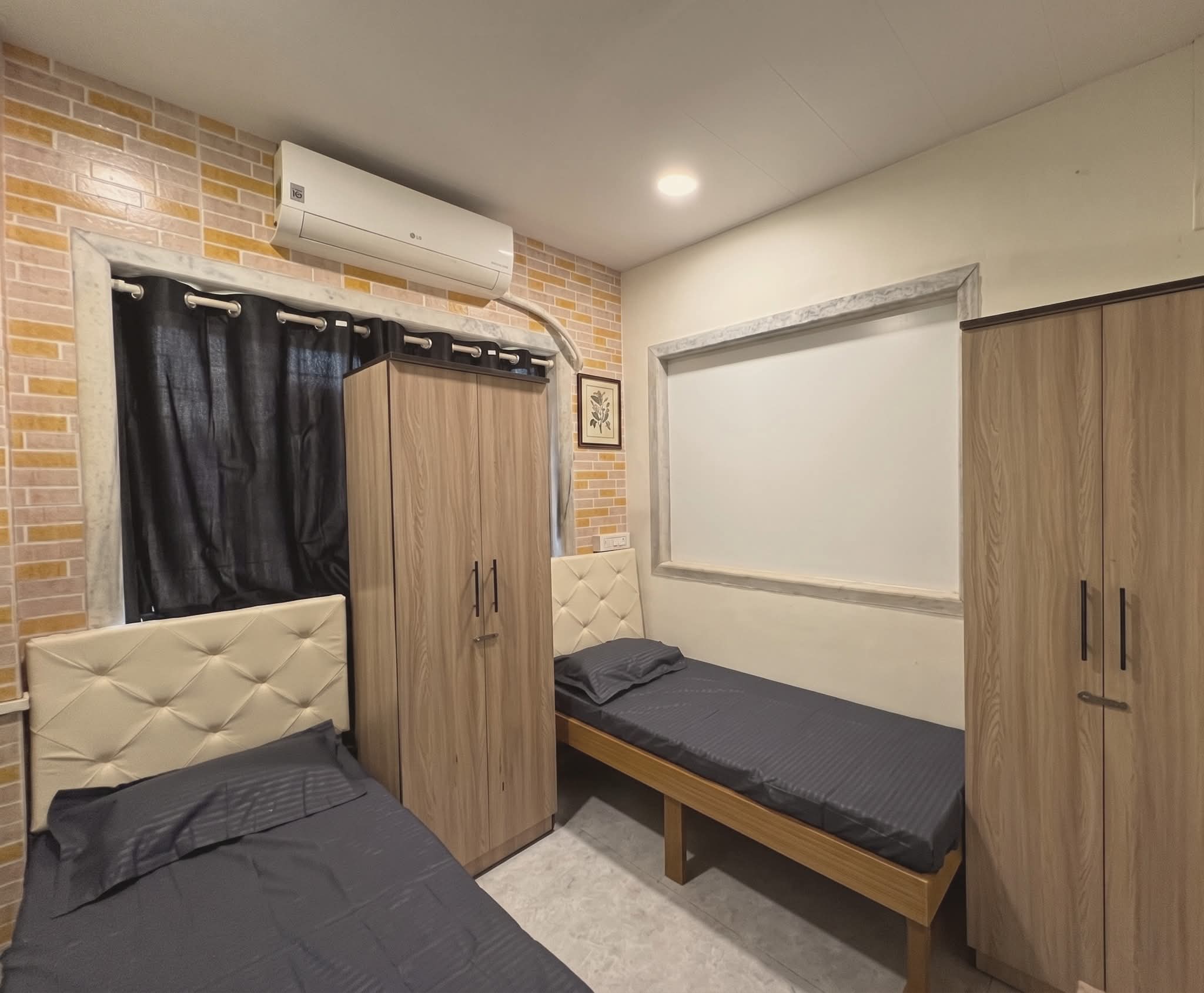 AC and non-AC PG options in Hiranandani Estate